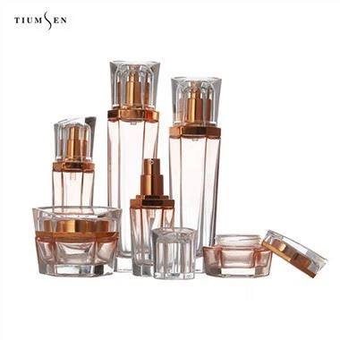 化粧品ローションボトル