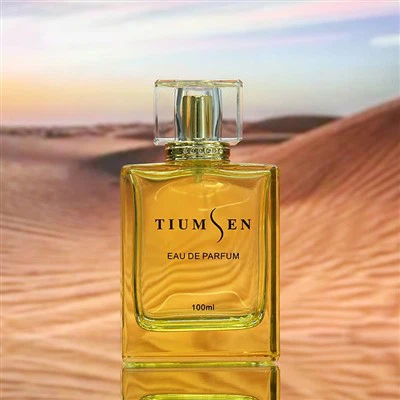 古いヴィンテージの香水瓶